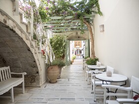 Mythos Residence
