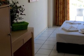 Oleander Apartments