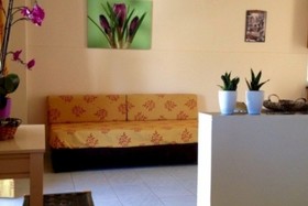 Oleander Apartments