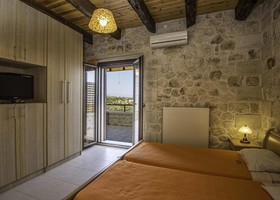 Oreades Villas