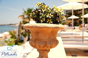 Petradi Beach Lounge Hotel