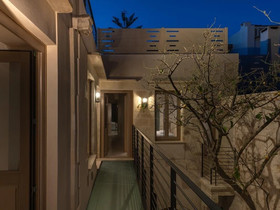 Sutor Chic Manor