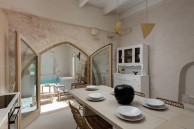 Sutor Chic Manor
