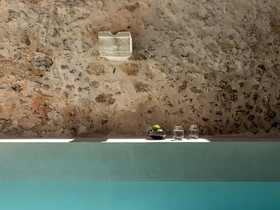 Sutor Chic Manor