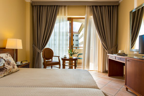 Theartemis Palace