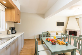 Trefon Hotel Apartments & Family Suites