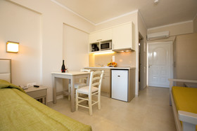 Trefon Hotel Apartments & Family Suites