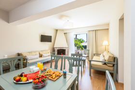 Trefon Hotel Apartments & Family Suites