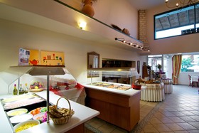 Trefon Hotel Apartments & Family Suites