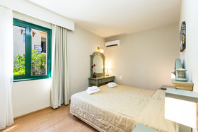 Trefon Hotel Apartments & Family Suites