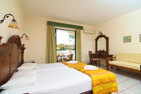Trefon Hotel Apartments & Family Suites