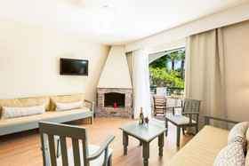 Trefon Hotel Apartments & Family Suites