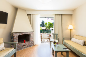 Trefon Hotel Apartments & Family Suites