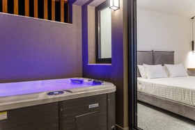 Utopia Luxury Suites