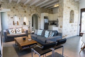 Villa Ikaros