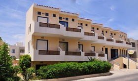 Yacinthos Hotel Apartments