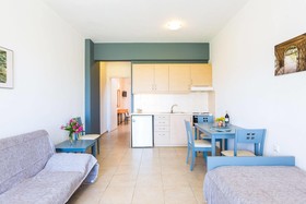 Yiannis Apartments