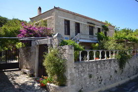 Viglatoras Traditional Apartments