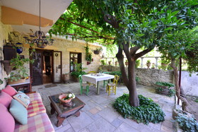 Viglatoras Traditional Apartments