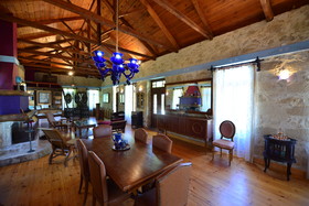 Viglatoras Traditional Apartments