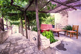 Pervola Hotel