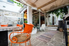 Pervola Hotel