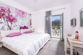 Angela Studios & Apartments