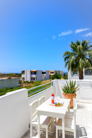 Angela Studios & Apartments