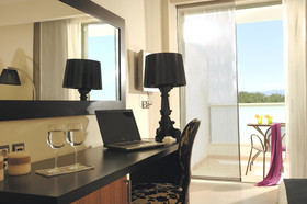 Angela Suites Boutique Hotel