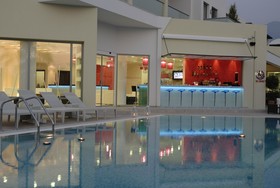 Angela Suites Boutique Hotel