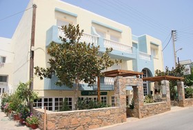 Maria Hotel & Maria’s Family Hotel