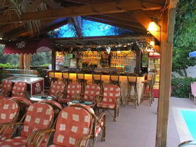 Maria Hotel & Maria’s Family Hotel