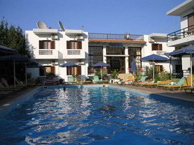 Maria Hotel & Maria’s Family Hotel