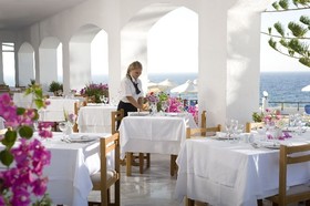 Maritimo Beach Hotel