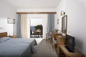 Maritimo Beach Hotel