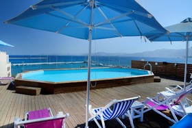 Itanos Hotel