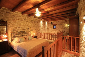 Lithos Houses