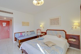 Creta Royal