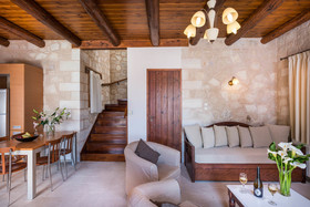 Spilia Village
