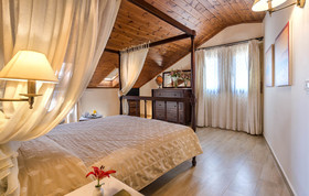 Spilia Village