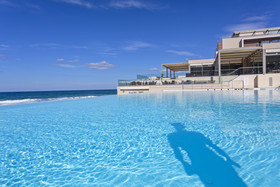 I Resort Beach Hotel & Spa