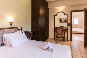 Dias Hotel & Apartments