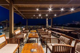 Dias Hotel & Apartments