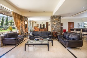 Dias Hotel & Apartments