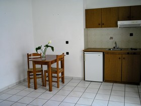 Iraklis Apartments