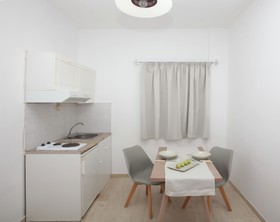 Iraklis Apartments