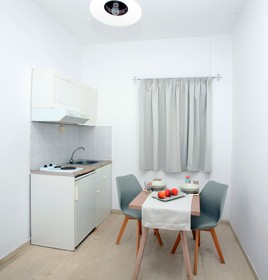 Iraklis Apartments