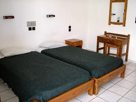 Iraklis Apartments