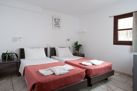 Kiriakos Apartments