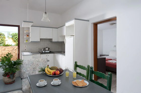 Kiriakos Apartments